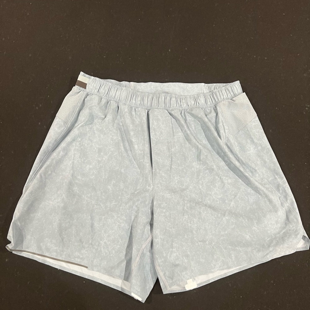 Lululemon Surge Lined Short 6"
Gravel Dust Chambray Multi
Size L